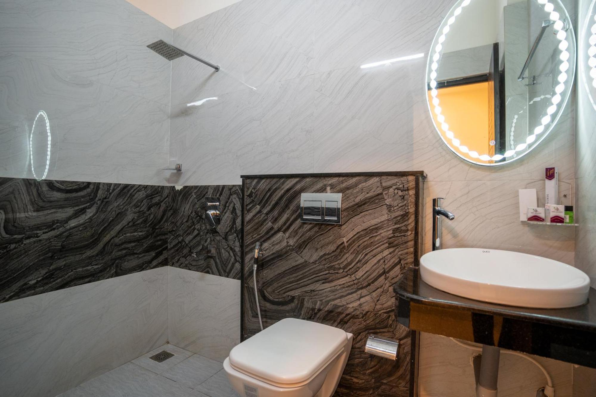 Hotel Sree Bharat Residency Alāndurai Exteriér fotografie
